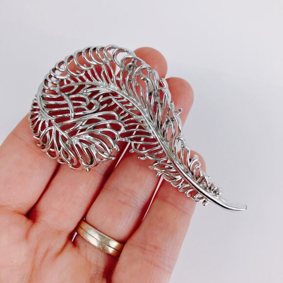 VTG Signed SAC Mid Century Brooch Silver Tone Openwork Feather Leaf - Picture 2 of 11